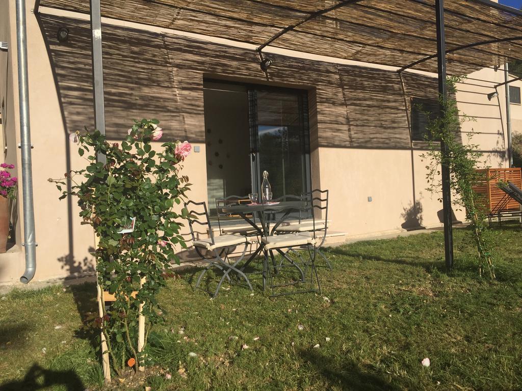 Apartament Le Gite Des Cadieres Evenos Zewnętrze zdjęcie